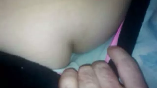 La video x lesbienne black femme maigre Ketty est bourrée par un homme