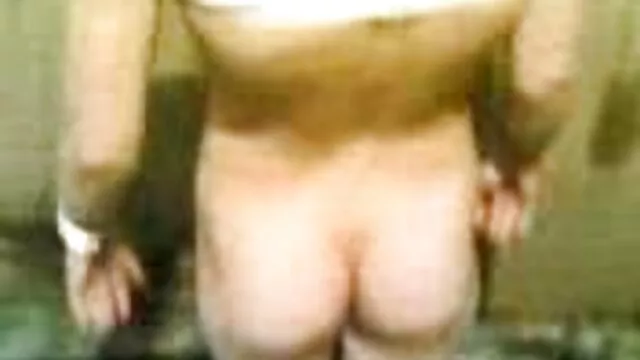J'ai soulevé la jupe en jean de film porno lesbienne gratuit ma copine et léché sa chatte
