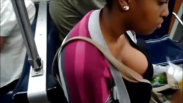 Beautés dominicaines donnent une pipe video x lesbienne gratuit