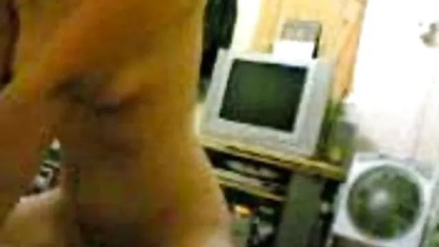 Une dame allemande actrice lesbienne porno subit un casting porno