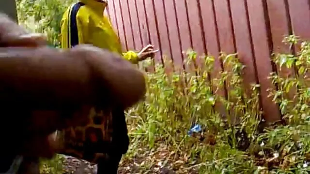 La fille a fait une film xlesbienne pipe puis a été baisée en levrette