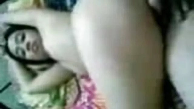 Bon sexe extrait de film porno lesbienne avec blonde mince et creampie