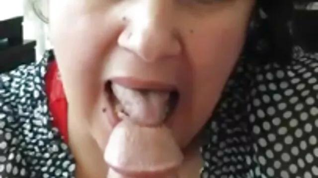 Sexe hard en levrette film x amateur lesbienne pour une brune sexy