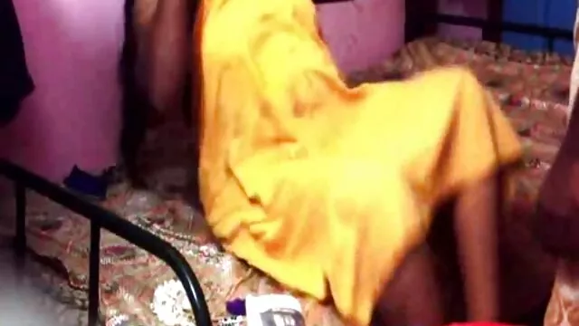 Ebony femelle xlesbiene Jamal a donné un mec blanc