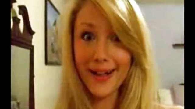 Fille à lunettes domine un film porno amateur lesbienne patient lié