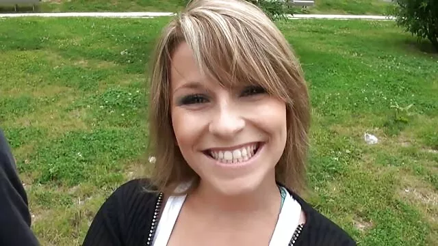 Des lesbiennes se sont donné du cooney vidéo x lesbienne cool