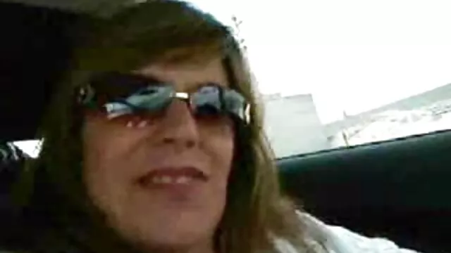 La fille regarde les bisexuels se sucer x video porno lesbienne la bite puis elle se joint au sexe